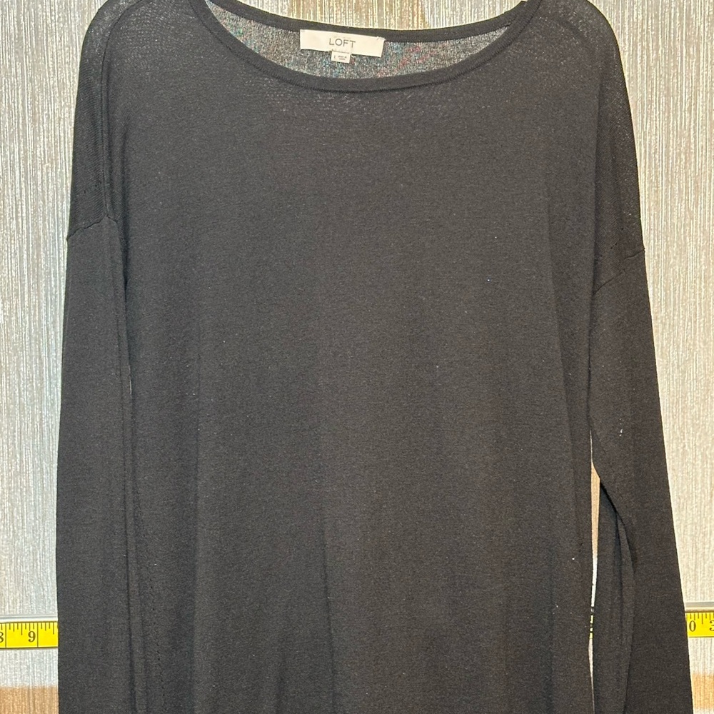 Like new Black Crew Neck Sweater